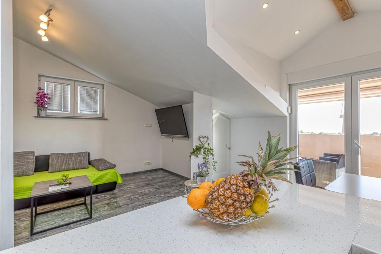 Enjoy At L&C Apartment Rovinj Luaran gambar