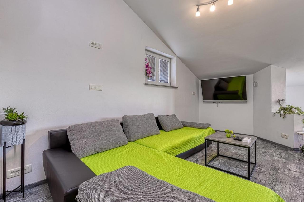 Enjoy At L&C Apartment Rovinj Luaran gambar